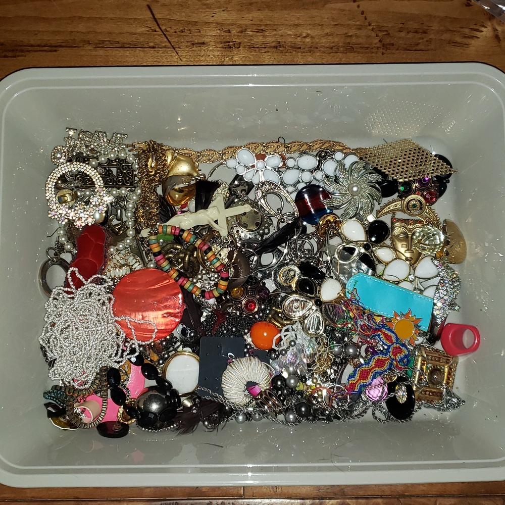 Junk Jewelry/beads